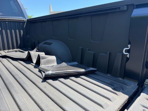 Used 2024 Toyota Tundra Limited AWD/4WD image 19
