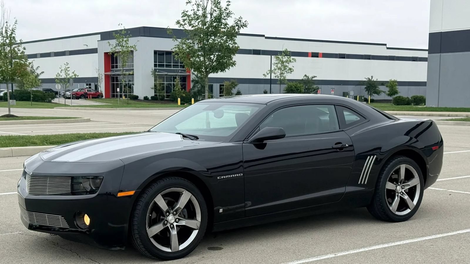 Used 2010 Chevrolet Camaro LT w/ RS Package RWD image 1