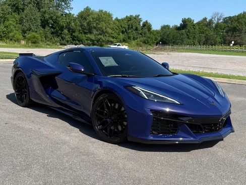 Used 2026 Chevrolet Corvette Z06 RWD image 1