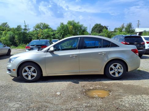 Used 2015 Chevrolet Cruze LT FWD image 7