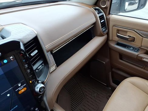 Used 2024 RAM 3500 Limited image 37