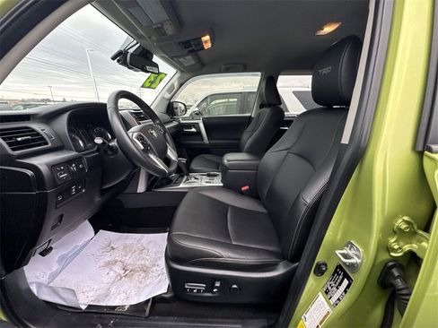 Used 2023 Toyota 4Runner TRD Sport w/ Technology Package image 17