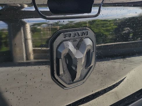 Used 2021 RAM 1500 Big Horn RWD image 6