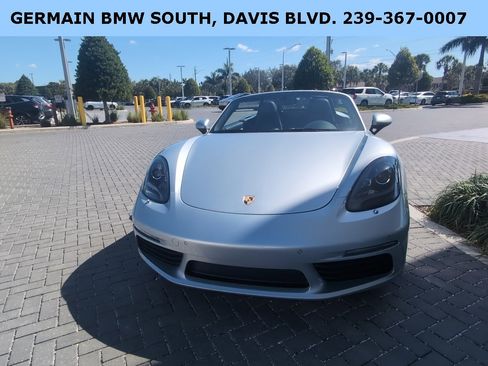 Used 2017 Porsche 718 Boxster S image 2