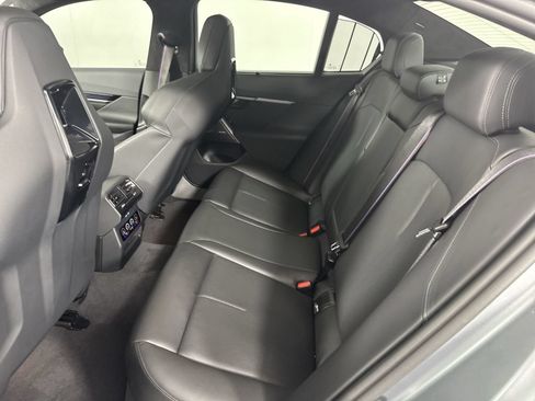 Used 2026 BMW M5 w/ Executive Package AWD/4WD image 23
