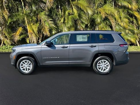 New 2025 Jeep Grand Cherokee L Laredo image 2
