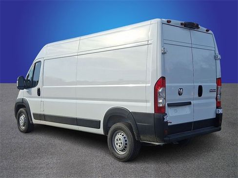 Used 2025 RAM ProMaster 2500 w/ Convenience Group image 6