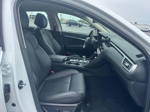 Used 2026 Genesis G70 2.5T AWD/4WD image 18