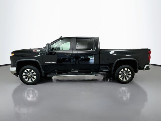 Used 2025 Chevrolet Silverado 3500 LT w/ All Star Edition AWD/4WD image 4