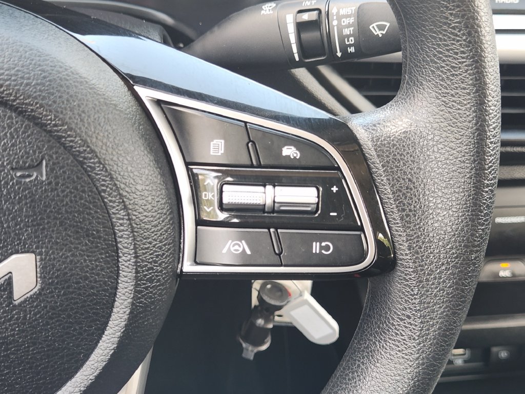 Certified 2024 Kia Forte LXS FWD image 32