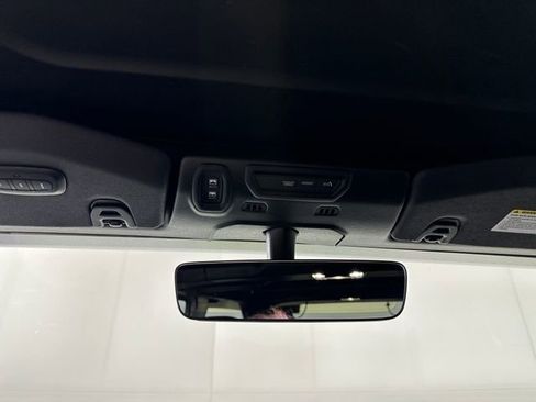 Used 2023 Jeep Wrangler Unlimited Sahara w/ Cold Weather Group image 24