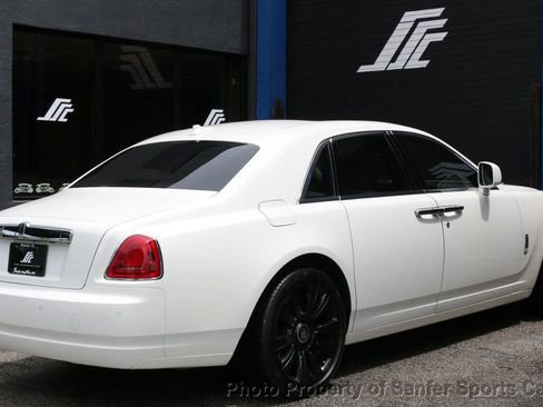 Used 2010 Rolls-Royce Ghost RWD image 7