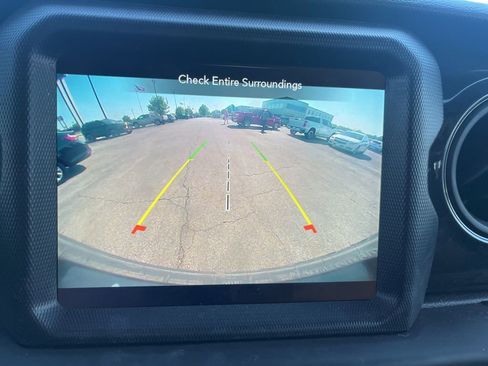 Used 2023 Jeep Wrangler Unlimited Sport AWD/4WD image 9
