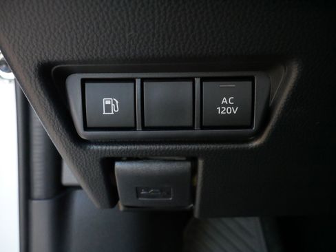 Certified 2026 Toyota Prius Plug-In Hybrid image 27