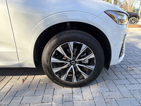 Certified 2025 Volvo XC60 B5 Plus image 13