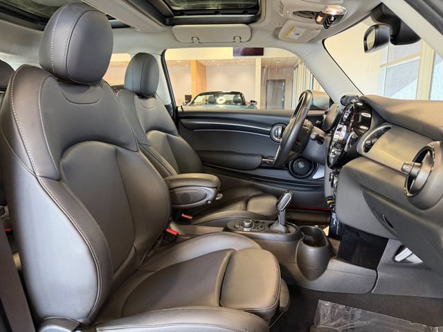 Used 2024 MINI Cooper SE FWD image 18