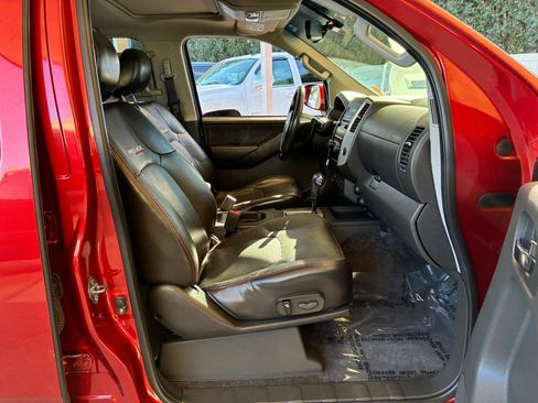 Used 2012 Nissan Frontier PRO-4X w/ Pro-4x Luxury Pkg image 15