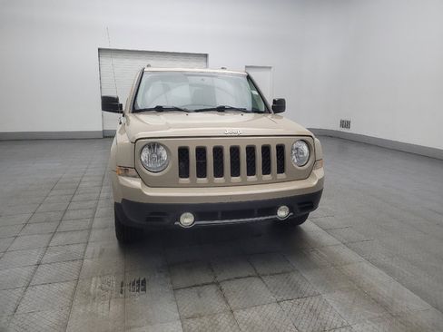 Used 2017 Jeep Patriot High Altitude FWD image 14