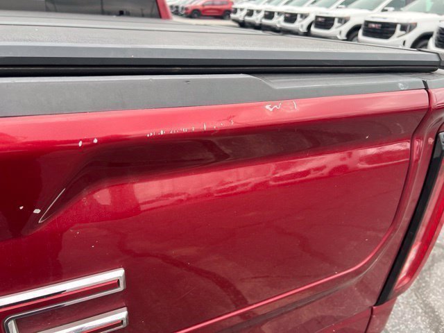 Used 2020 GMC Sierra 1500 SLT w/ SLT Premium Package AWD/4WD image 6