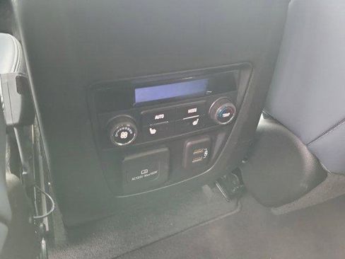 Used 2024 Buick Enclave Premium image 13