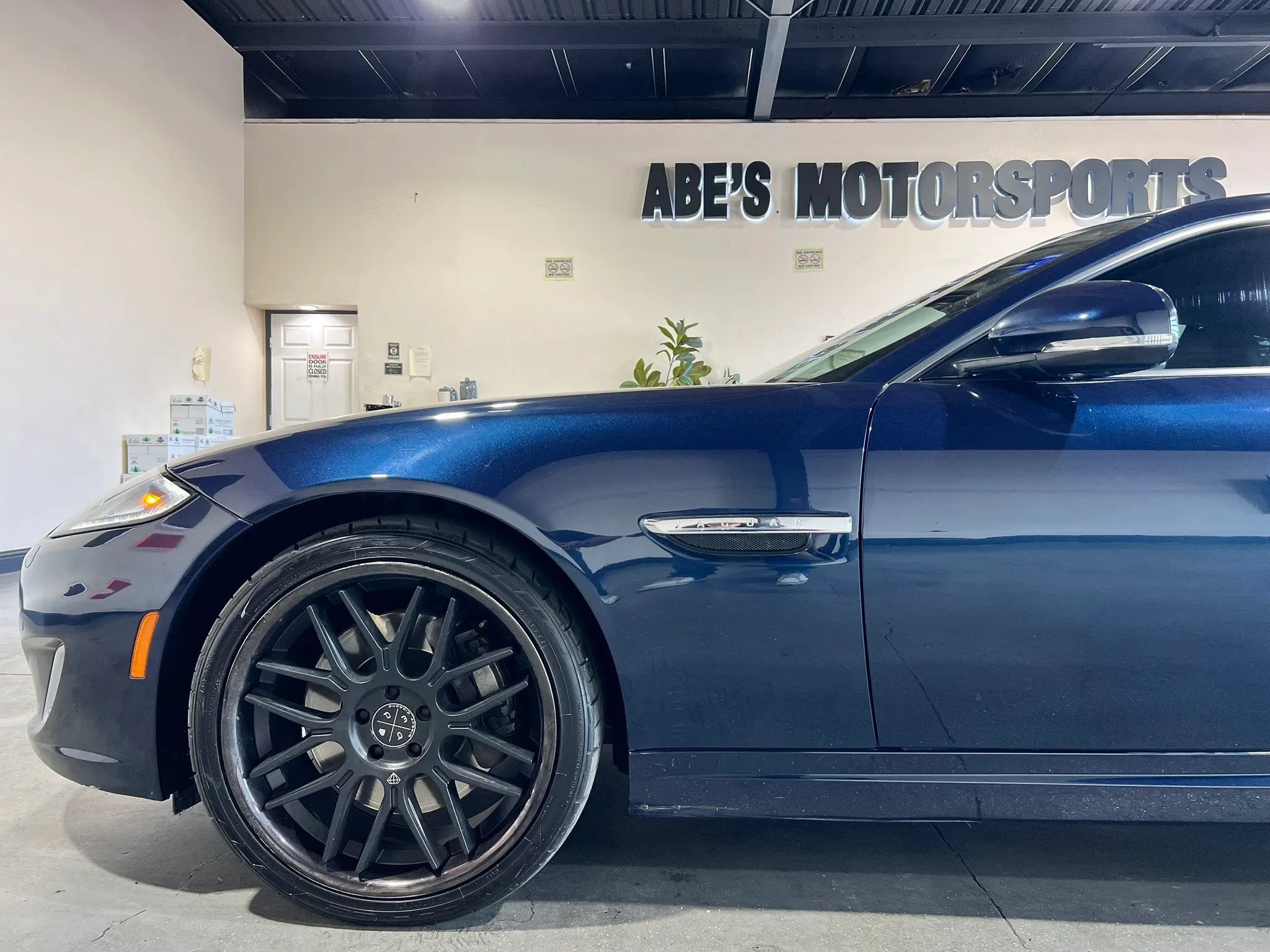 Used 2013 Jaguar XK Coupe RWD image 10