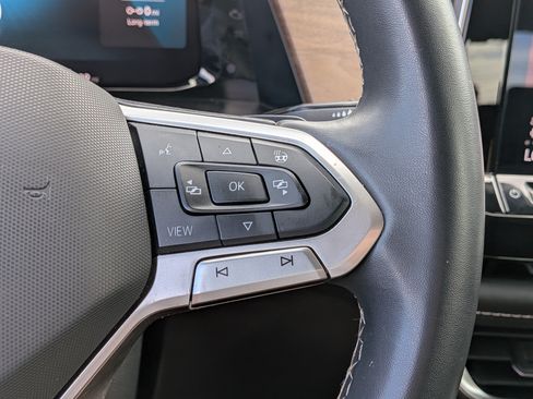 Used 2024 Volkswagen Atlas SE FWD image 26