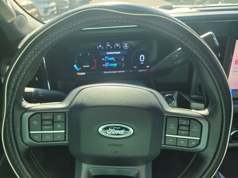 Used 2024 Ford F250 Lariat w/ Lariat Ultimate Package AWD/4WD image 32