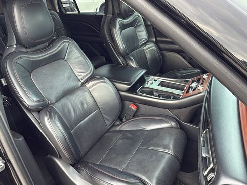 Used 2021 Lincoln Aviator Reserve w/ Equipment Group 201A image 33