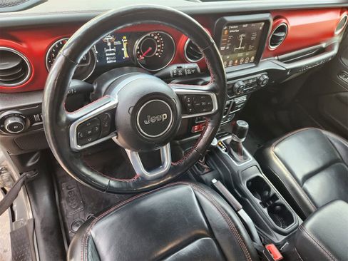 Used 2020 Jeep Wrangler Unlimited Rubicon image 2