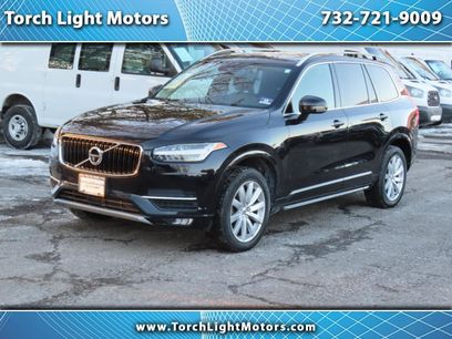 Used 2016 Volvo XC90 T6 Momentum w/ Momentum Plus Package
