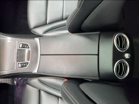 Used 2022 Mercedes-Benz GLC 300 4MATIC w/ AMG Line image 35