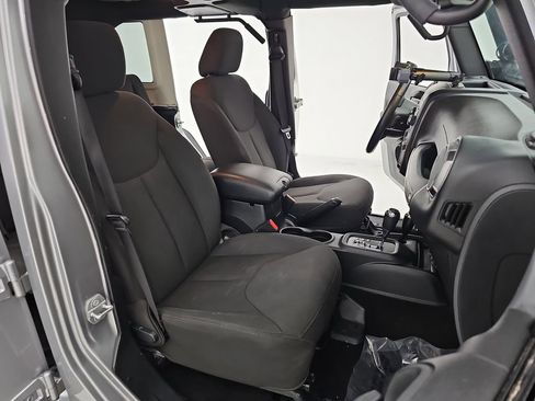 Used 2016 Jeep Wrangler Unlimited Sport w/ Quick Order Package 24S AWD/4WD image 12