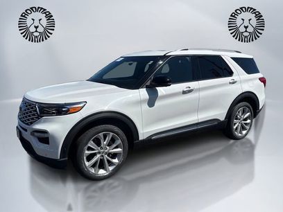 Certified 2022 Ford Explorer Platinum w/ Equipment Group 601A