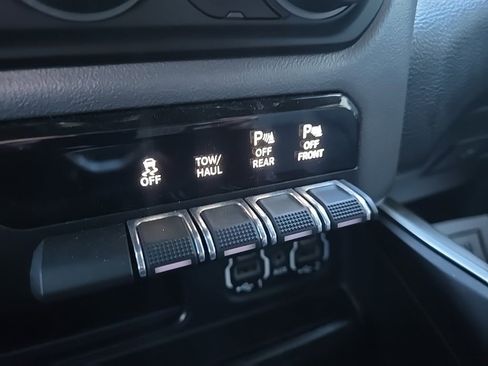 Used 2021 RAM 1500 Big Horn image 71