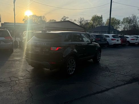 Used 2016 Land Rover Range Rover Evoque SE image 5