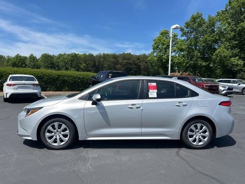 New 2026 Toyota Corolla LE FWD image 8