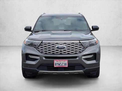 Used 2021 Ford Explorer Platinum w/ Equipment Group 601A image 2