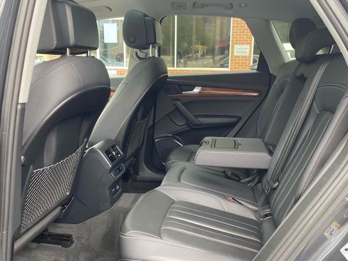 Used 2023 Audi Q5 2.0T Premium w/ Convenience Package AWD/4WD image 21