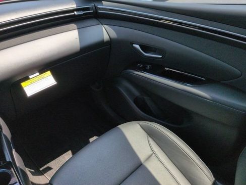 Certified 2023 Hyundai Tucson Limited FWD image 17