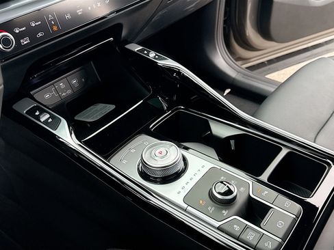 New 2026 Kia Sorento SX Prestige AWD/4WD image 11