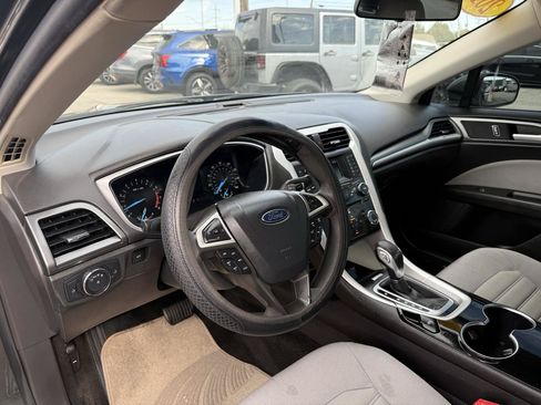 Used 2015 Ford Fusion S FWD image 8
