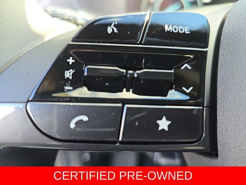 Used 2026 Hyundai Elantra Limited FWD image 17