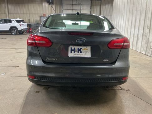 Used 2017 Ford Focus SEL image 6