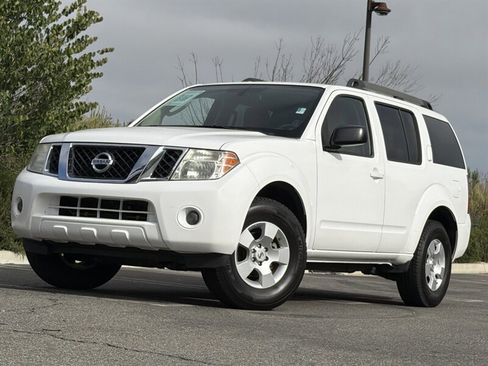 Used 2012 Nissan Pathfinder S RWD image 1