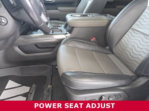 Used 2022 Chevrolet Silverado 1500 ZR2 w/ Technology Package image 26