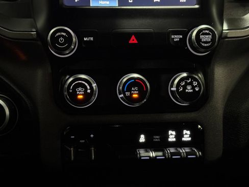 Used 2022 RAM 2500 Tradesman AWD/4WD image 30