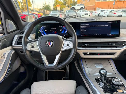 Used 2024 BMW ALPINA XB7 AWD/4WD image 40