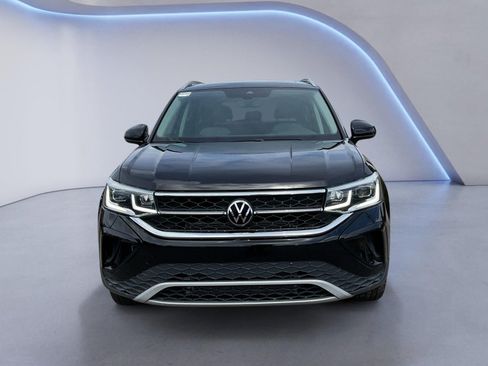 Used 2023 Volkswagen Taos SEL AWD/4WD image 8