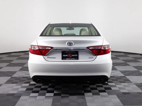 Used 2017 Toyota Camry XLE w/ Advanced Technology Package FWD image 6