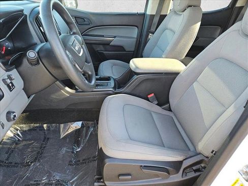 Used 2017 GMC Canyon 2WD Crew Cab w/ Convenience Package image 15